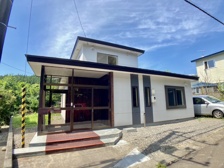 価格変更しました！室蘭市陣屋町・自動どデカスクリーン搭載のお家！！